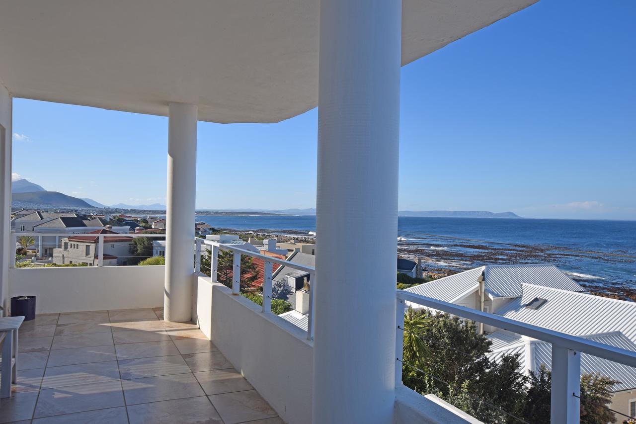 Apartment Dolphin House Hermanus Exterior foto
