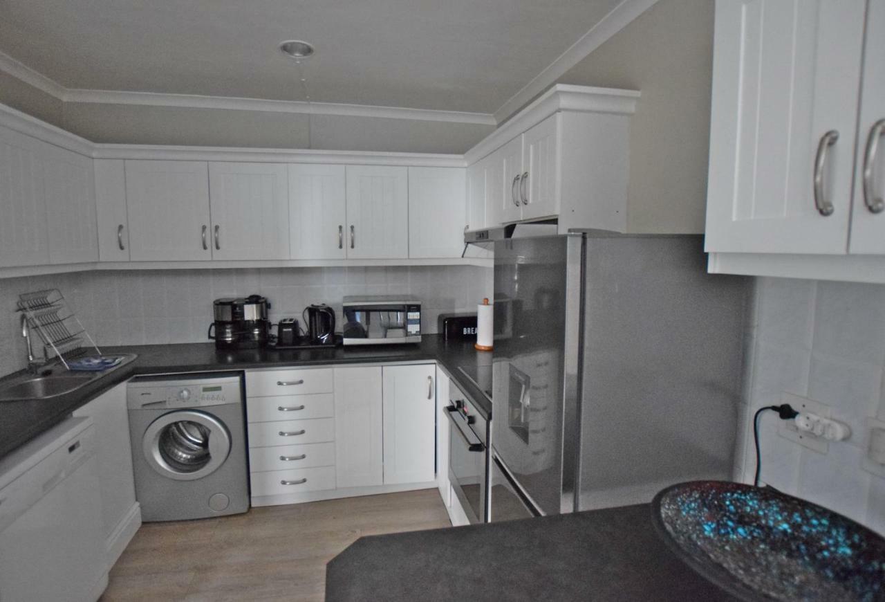 Apartment Dolphin House Hermanus Exterior foto